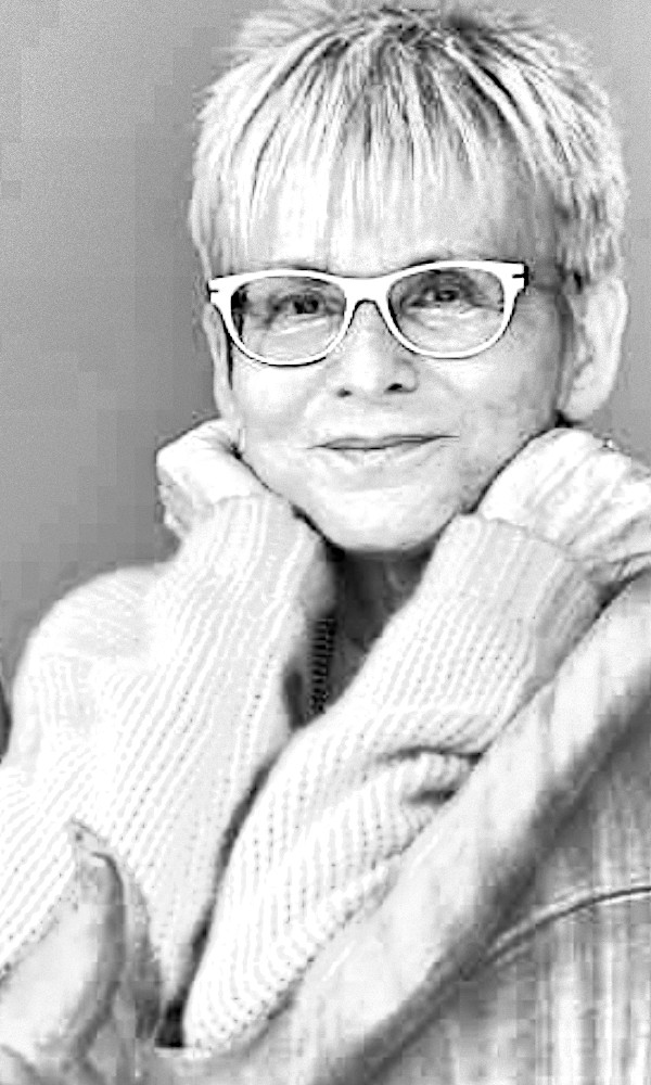 image de Joëlle Wintrebert portrait en noir et blanc