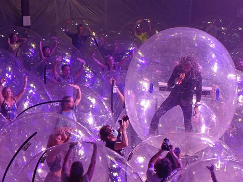 the-flaming-lips-bubble-concert